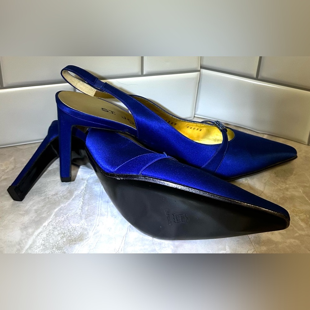 St. John Blue Shoes Sz 8 1/2 NWOT - Picture 6 of 6